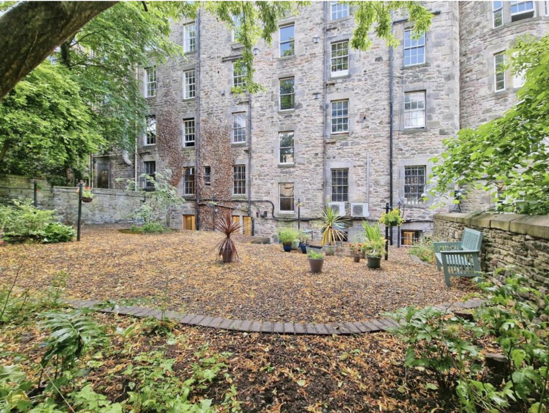 Centre Oasis * Edinburgh